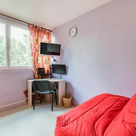 Double Bedroom With Shared Kitchen & Bathroom, Paris Apartmán *