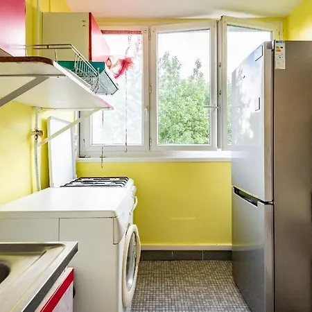 Double Bedroom With Shared Kitchen & Bathroom, Paris *